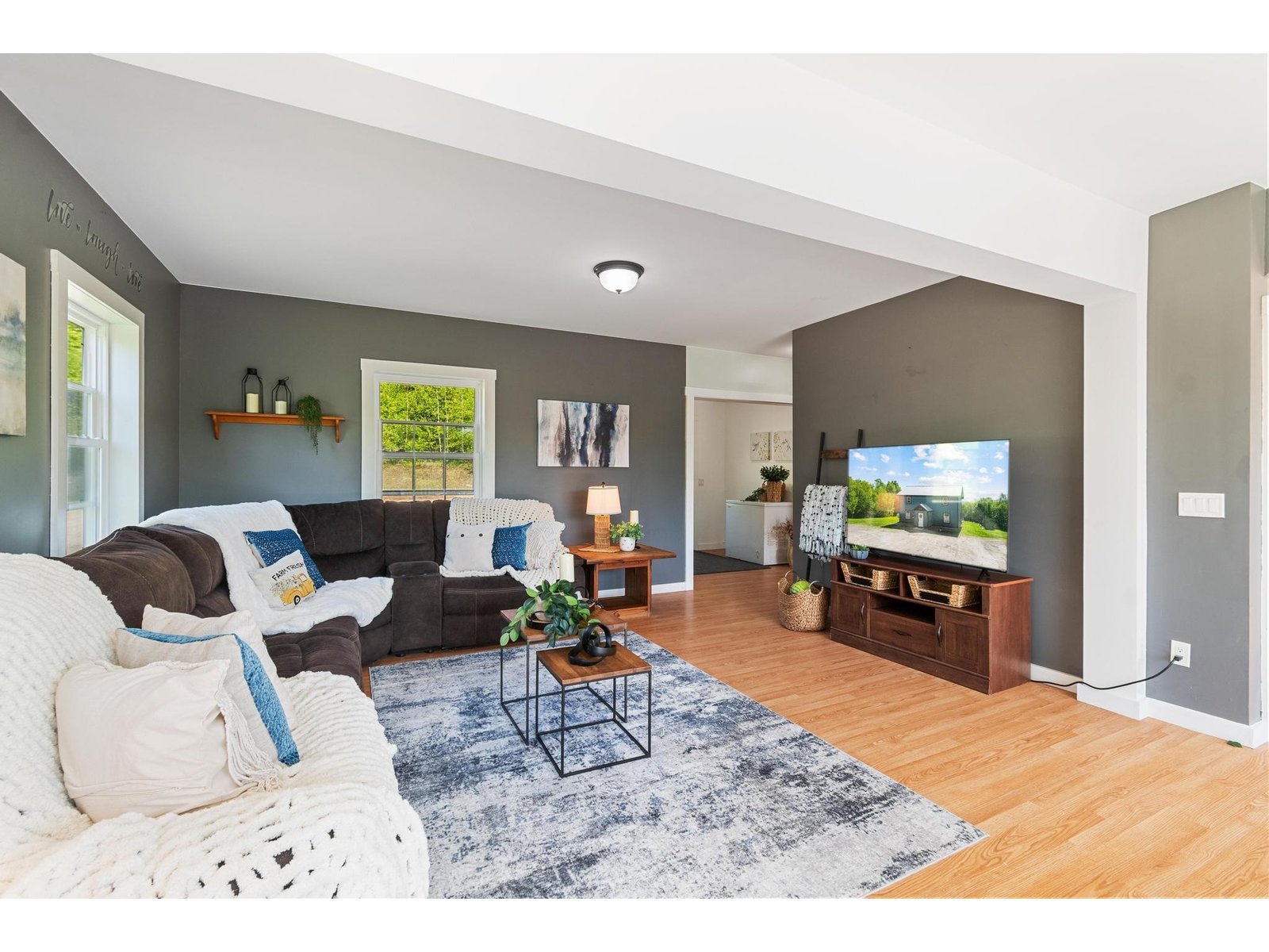 559 Valley View Drive