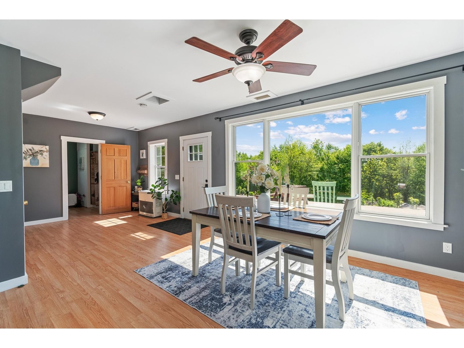 559 Valley View Drive