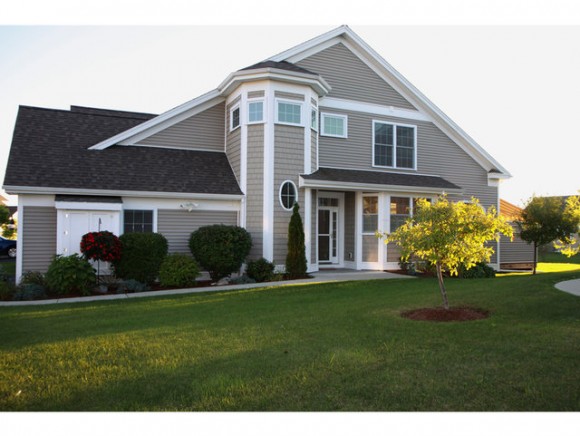 56 Aspen Circle, Unit 13