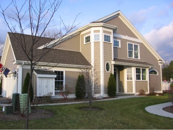 56 Aspen Circle, Unit 13