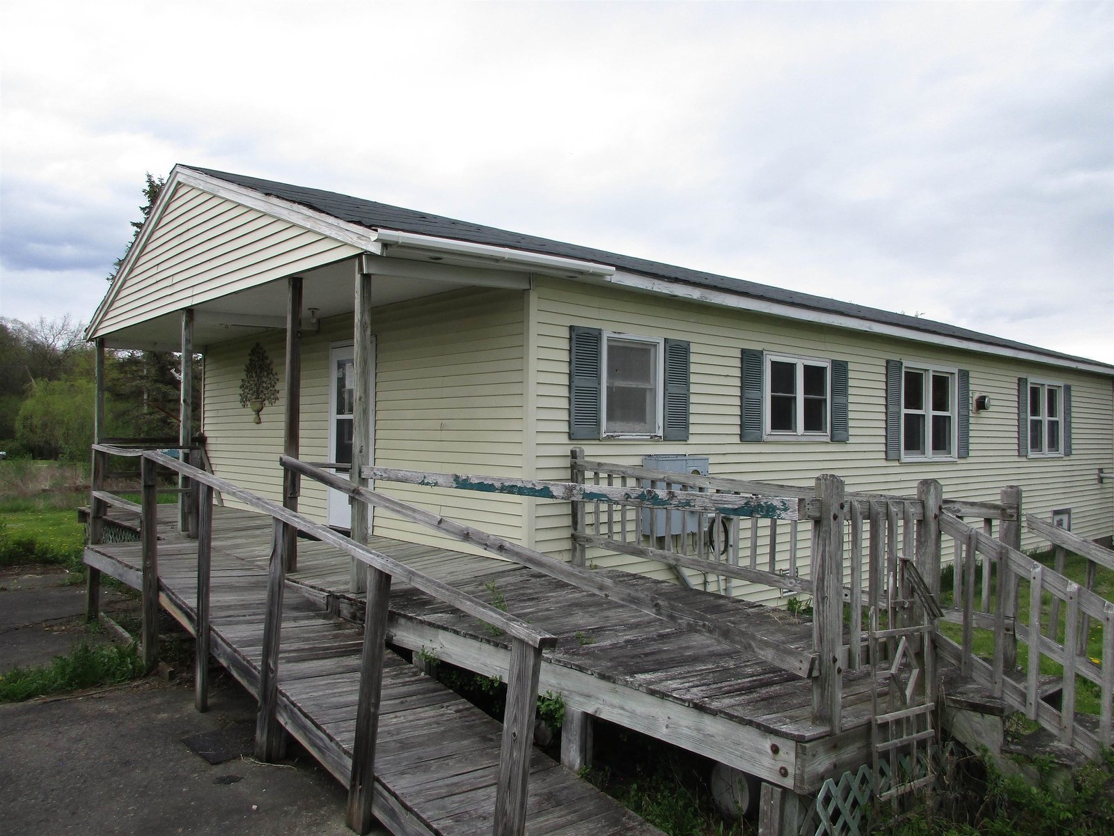 56 Danyow Drive, Addison