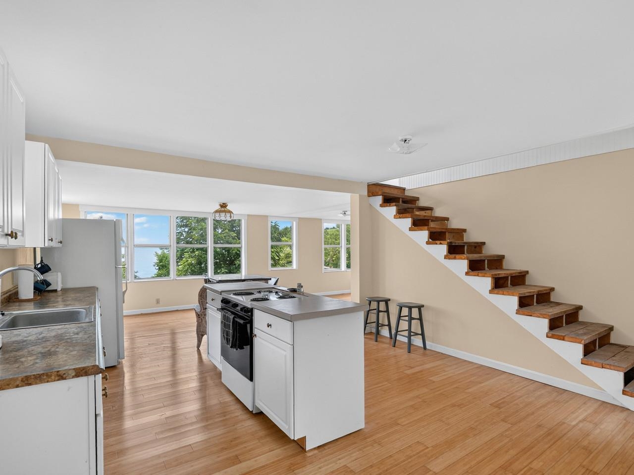 56 Giards Bay Drive