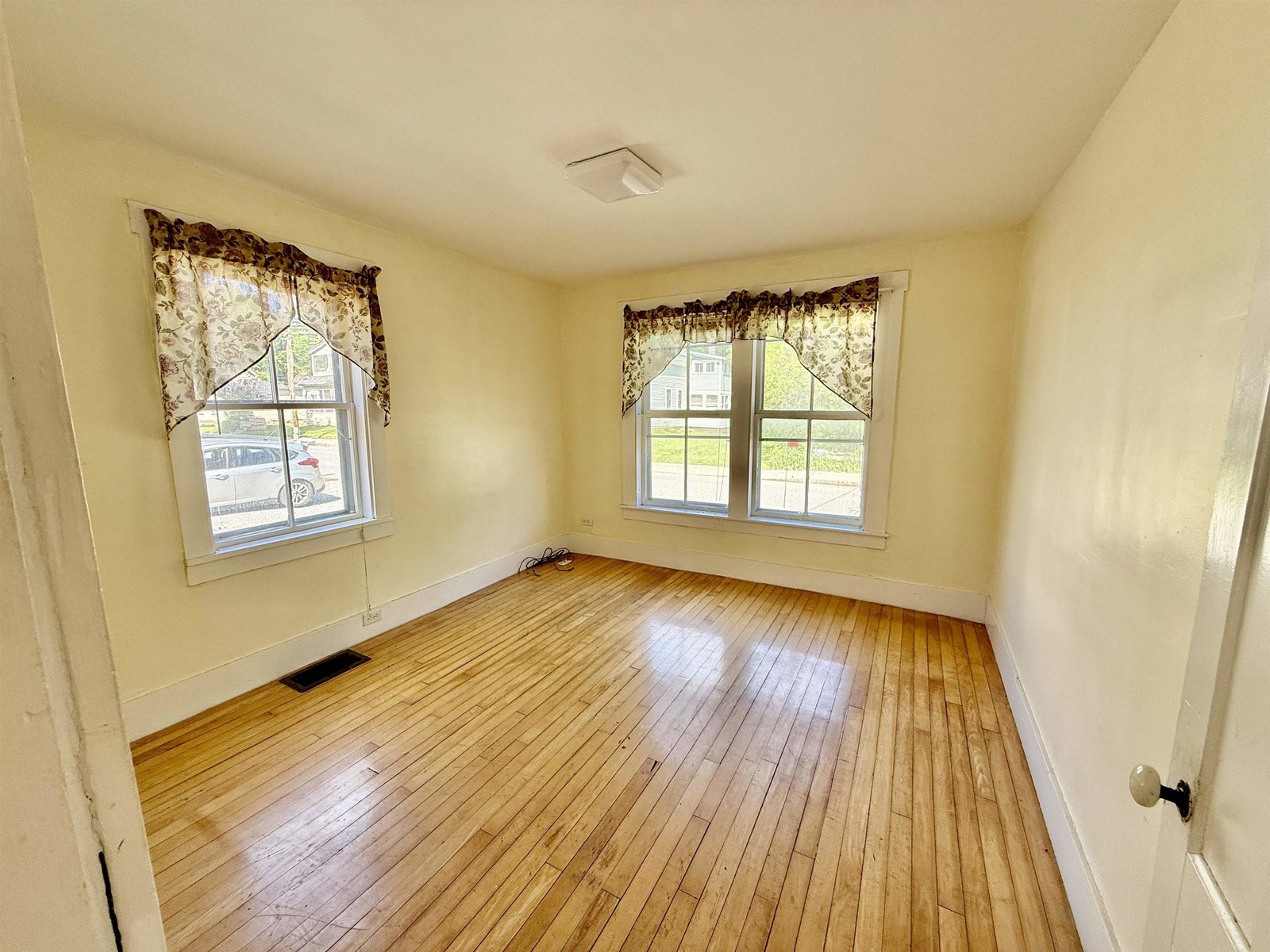 3/4 bath on the main floor