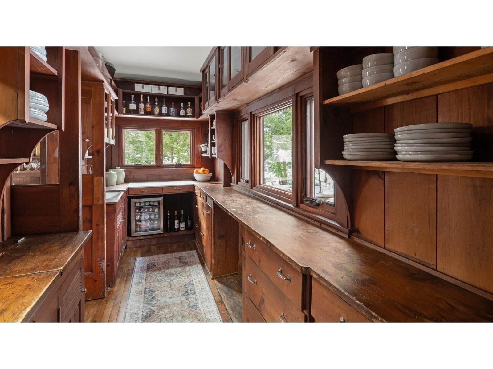 Level 2 Kitchen