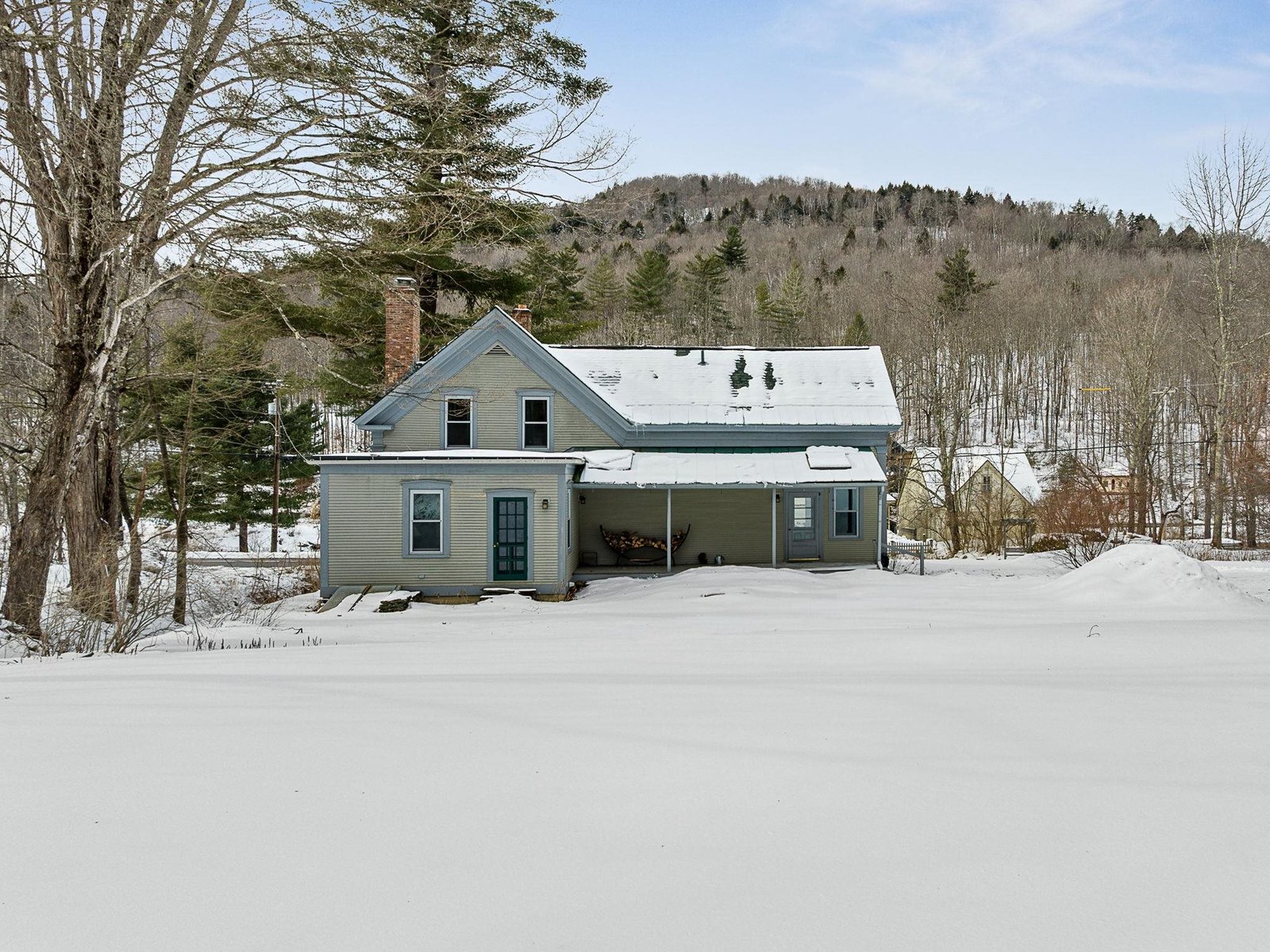 565 Main Street