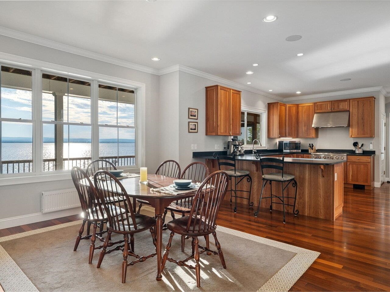 Breakfast Nook with Views