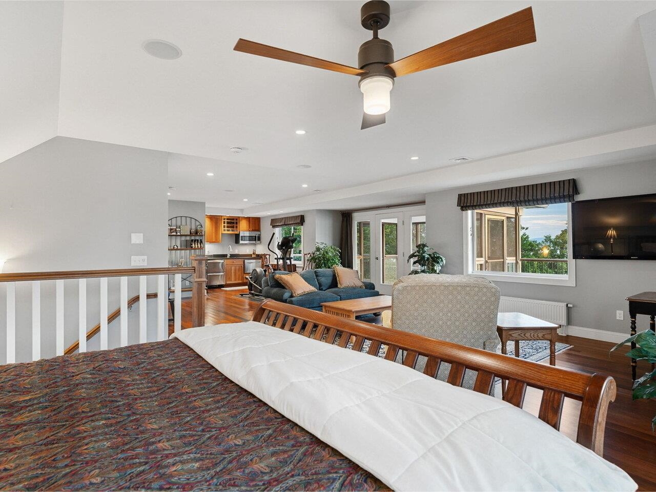 3rd Floor Bedroom Suite