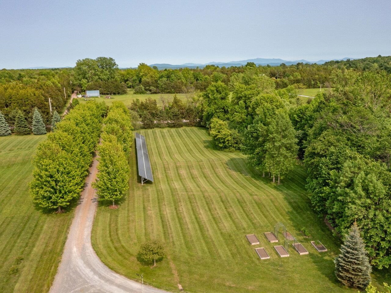 3.2 Private Acres