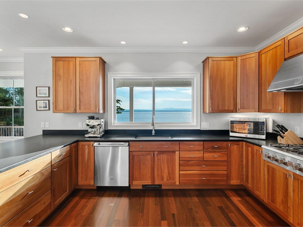 Gourmet Cherry Kitchen