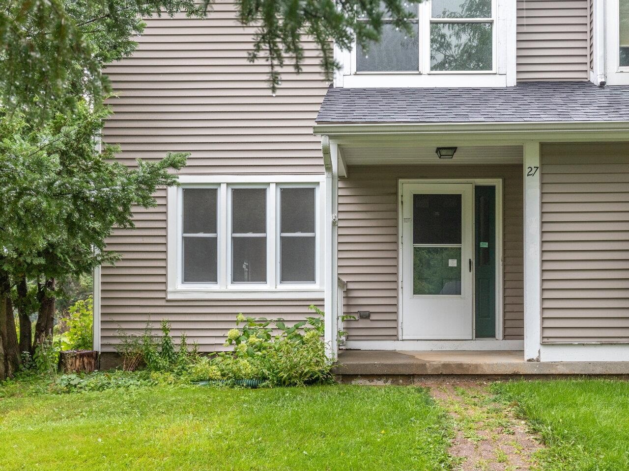 57 E Country Club Drive, Unit 27