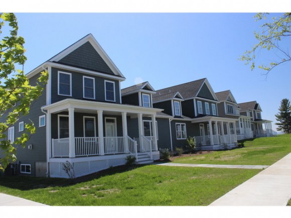 57 Flanders Lane, Unit 16-1
