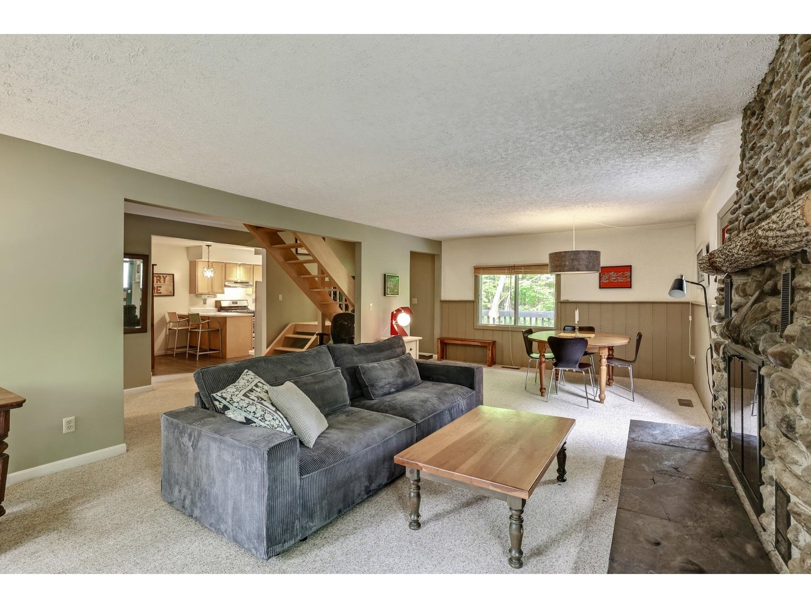 57 Pine Grove