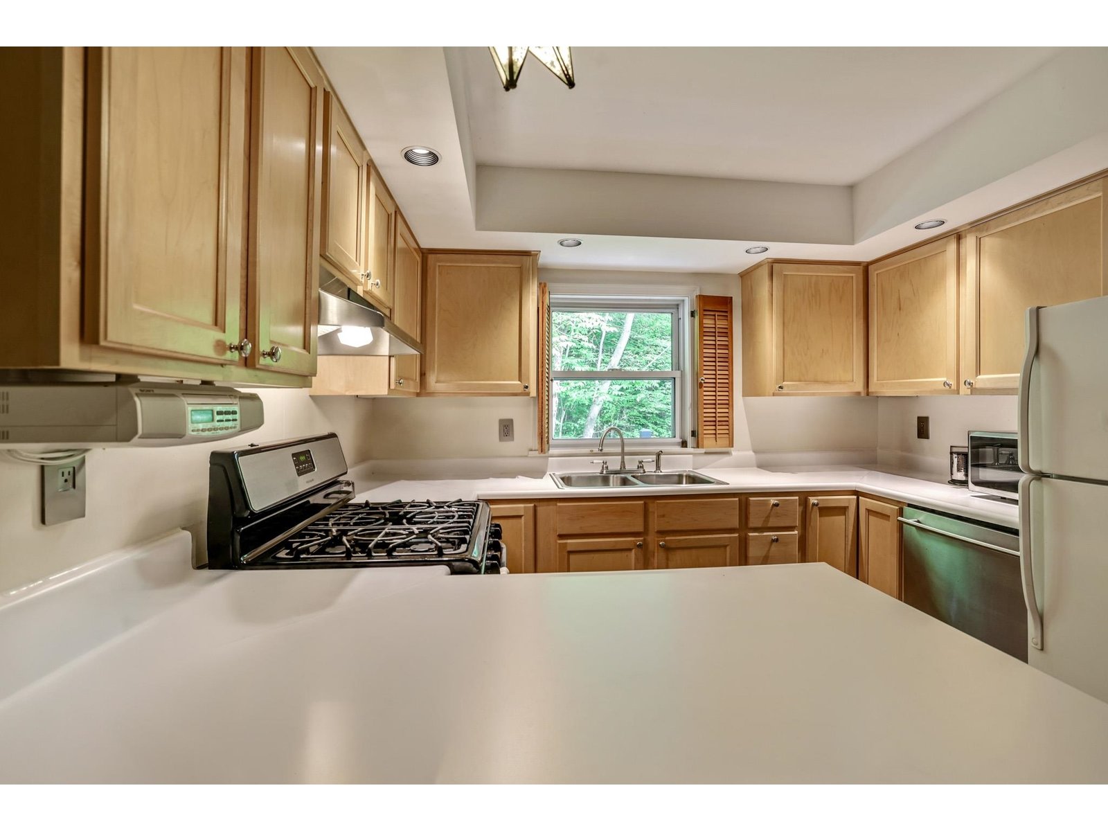 57 Pine Grove
