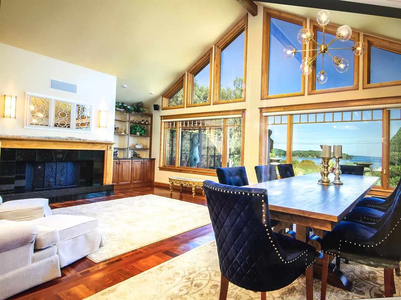 570 S Bay Circle