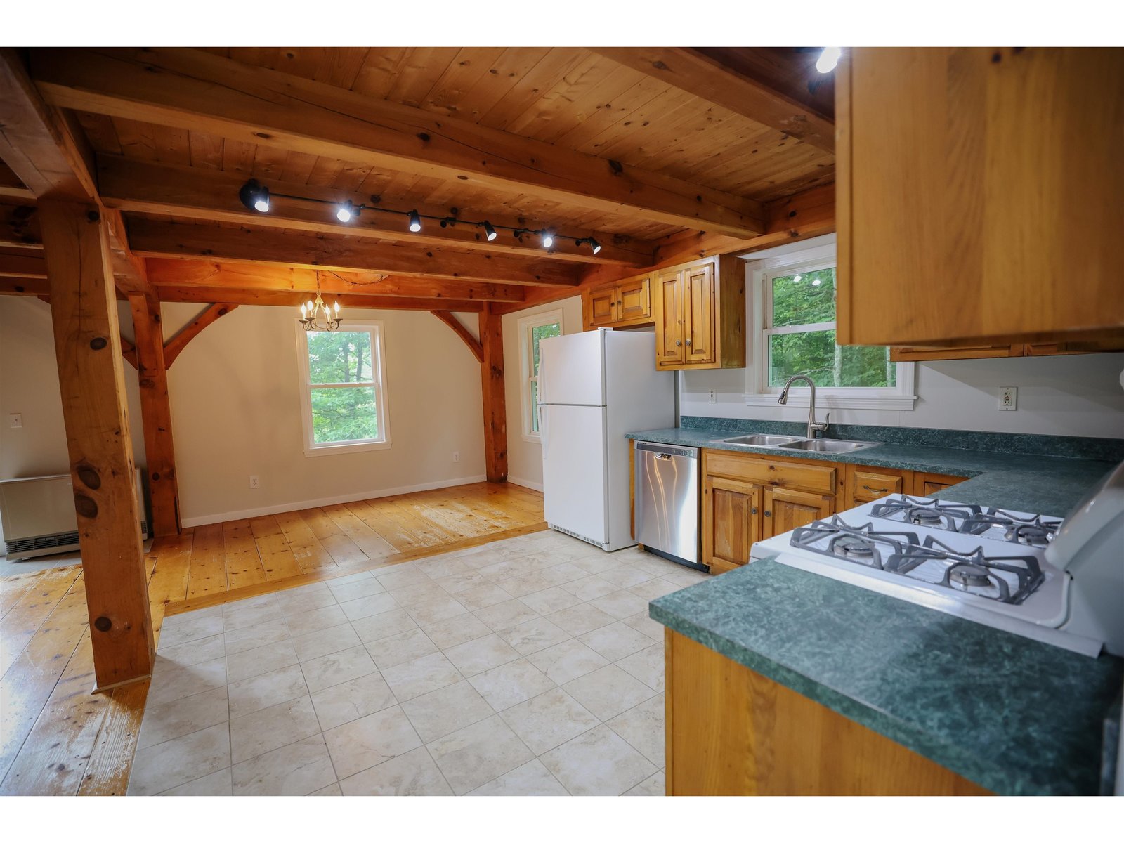 570 Upper Meehan Road