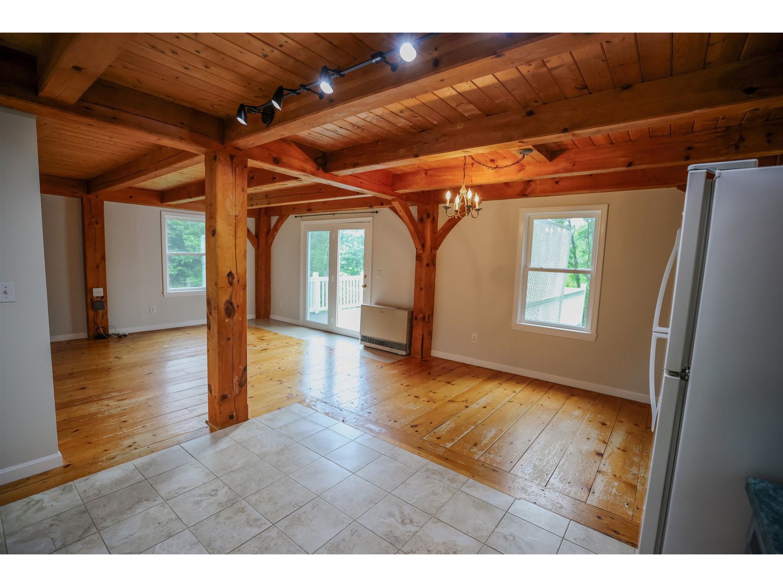 570 Upper Meehan Road
