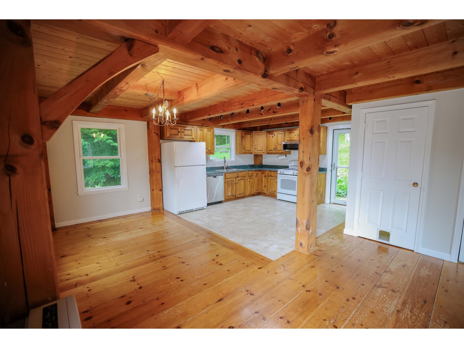 570 Upper Meehan Road