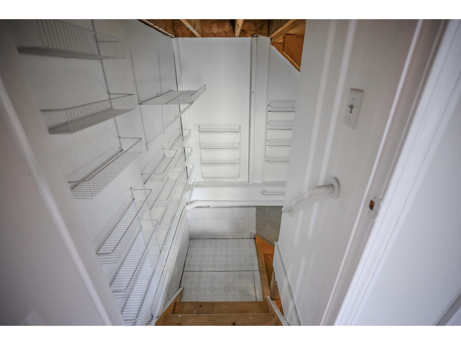 570 Upper Meehan Road