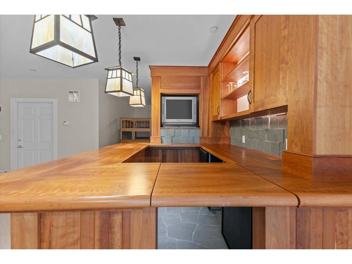 571 Topnotch Drive, Unit B