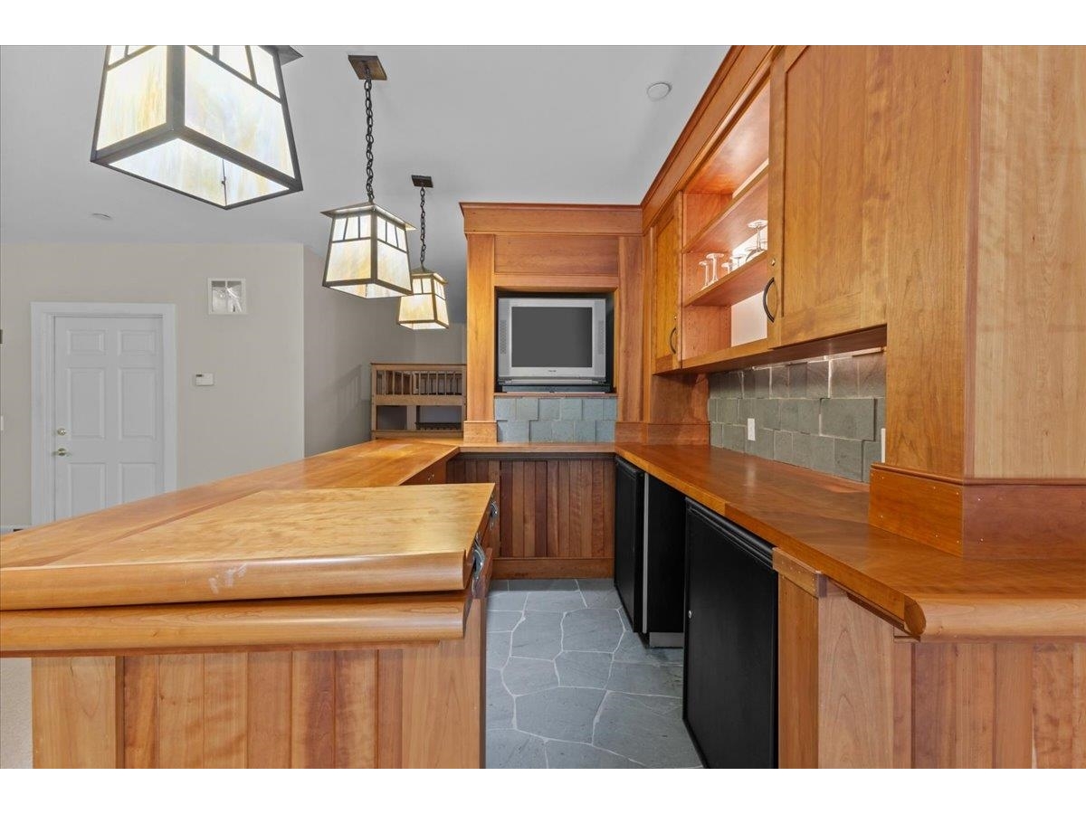 571 Topnotch Drive, Unit B