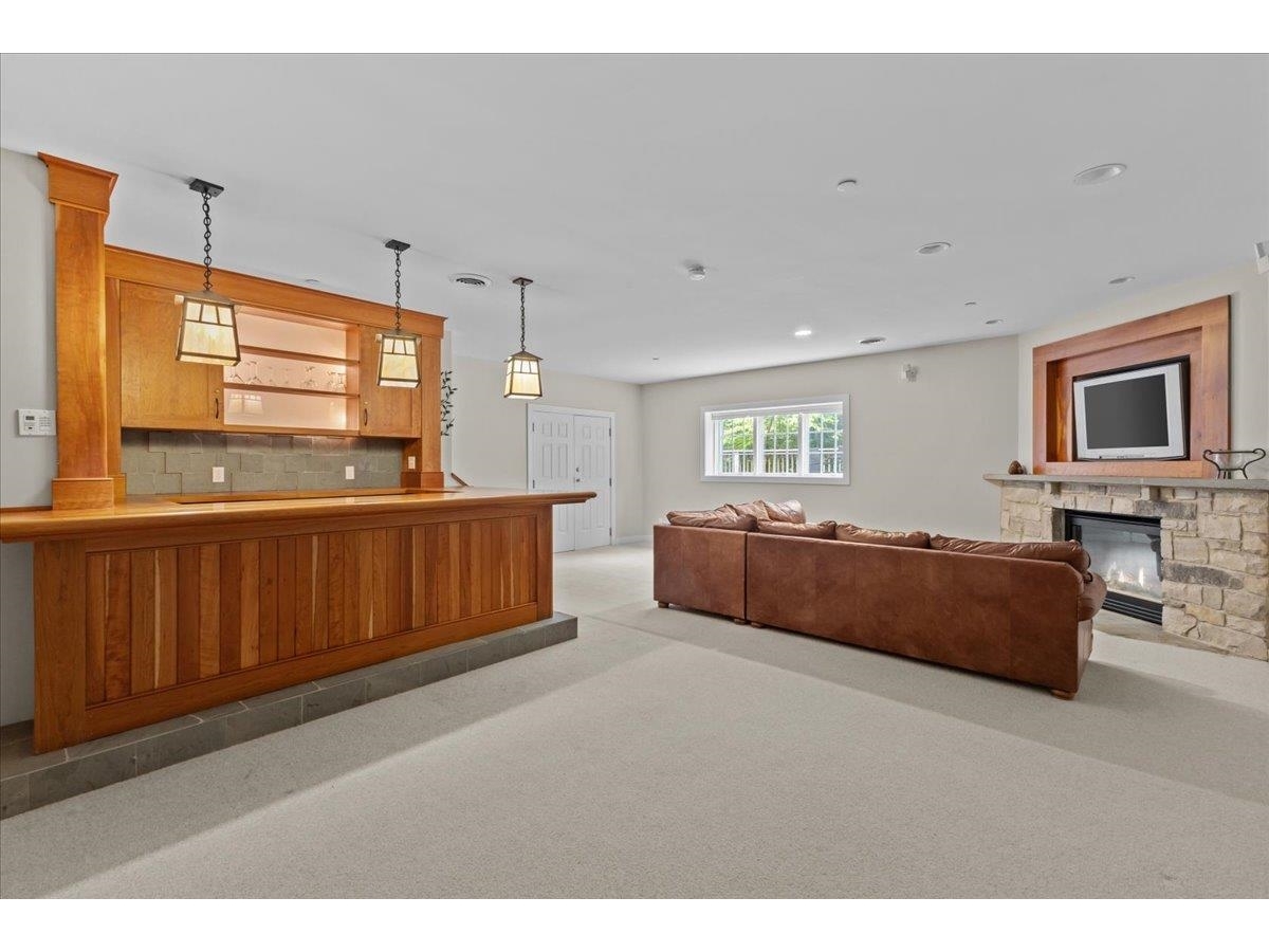 571 Topnotch Drive, Unit B