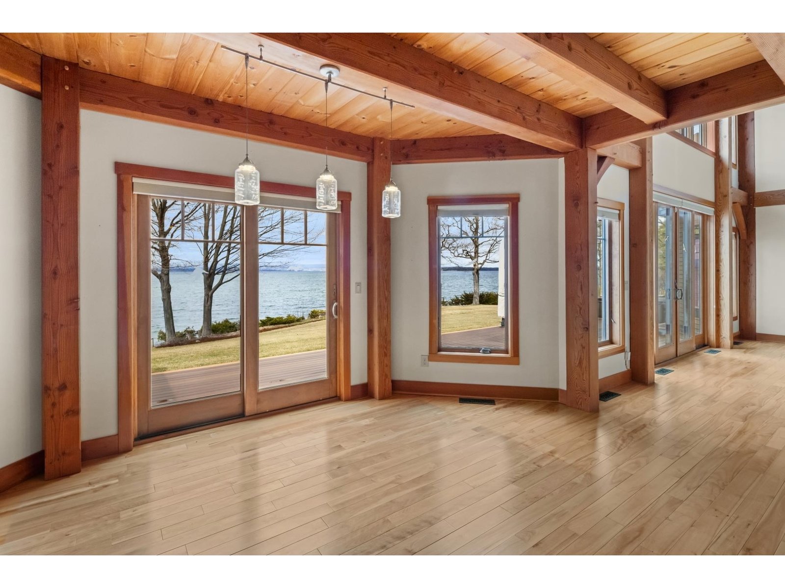 571 West Shore Road