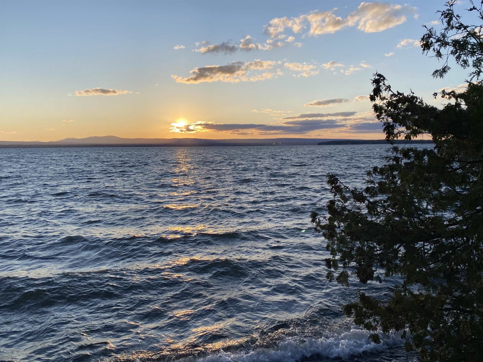 571 West Shore Road