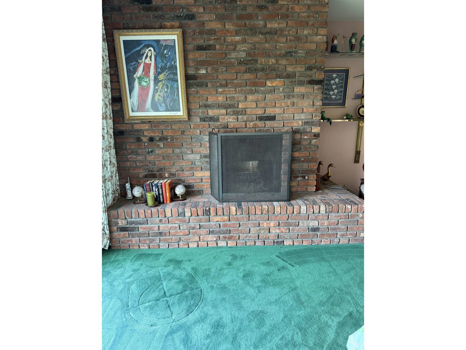 PRIMARY BEDROOM HAS ITS OWN FIREPLACE