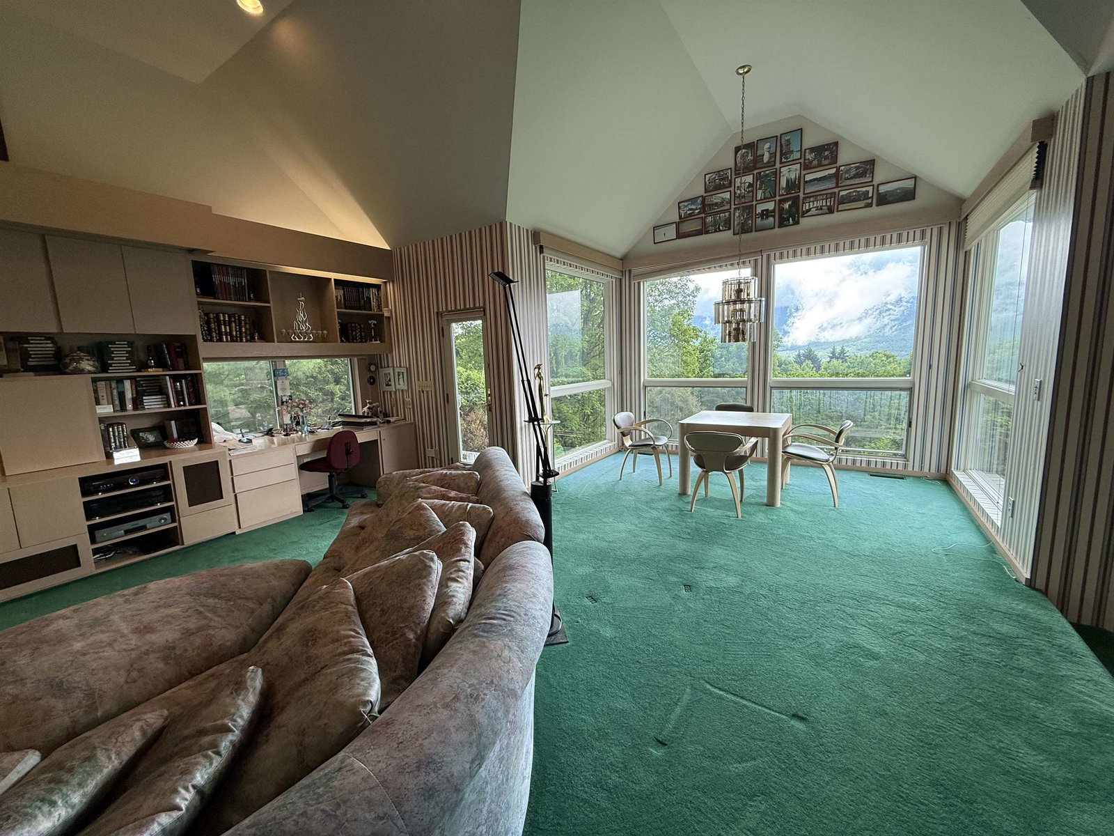 LARGE OFFICE W/ ALL DAY SUN & ENDLESS VIEWS