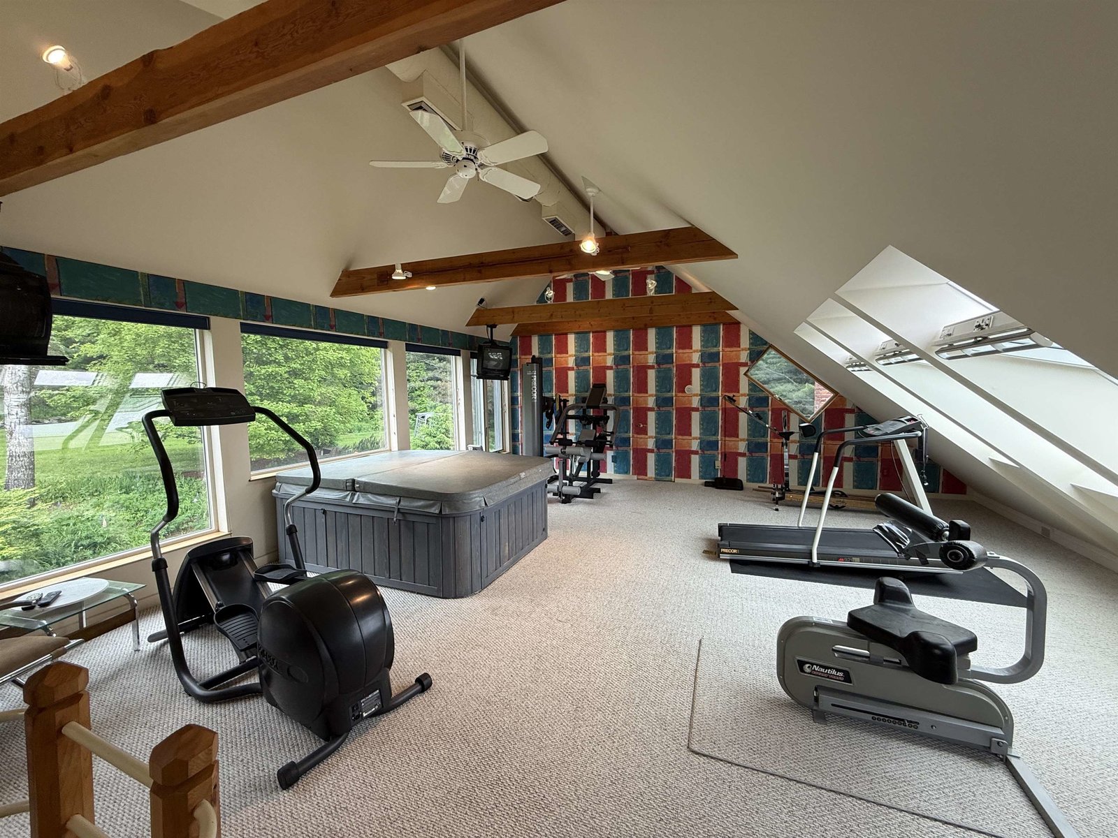 WORK OUT ROOM W/ HOT TUB & 1/2 BATH