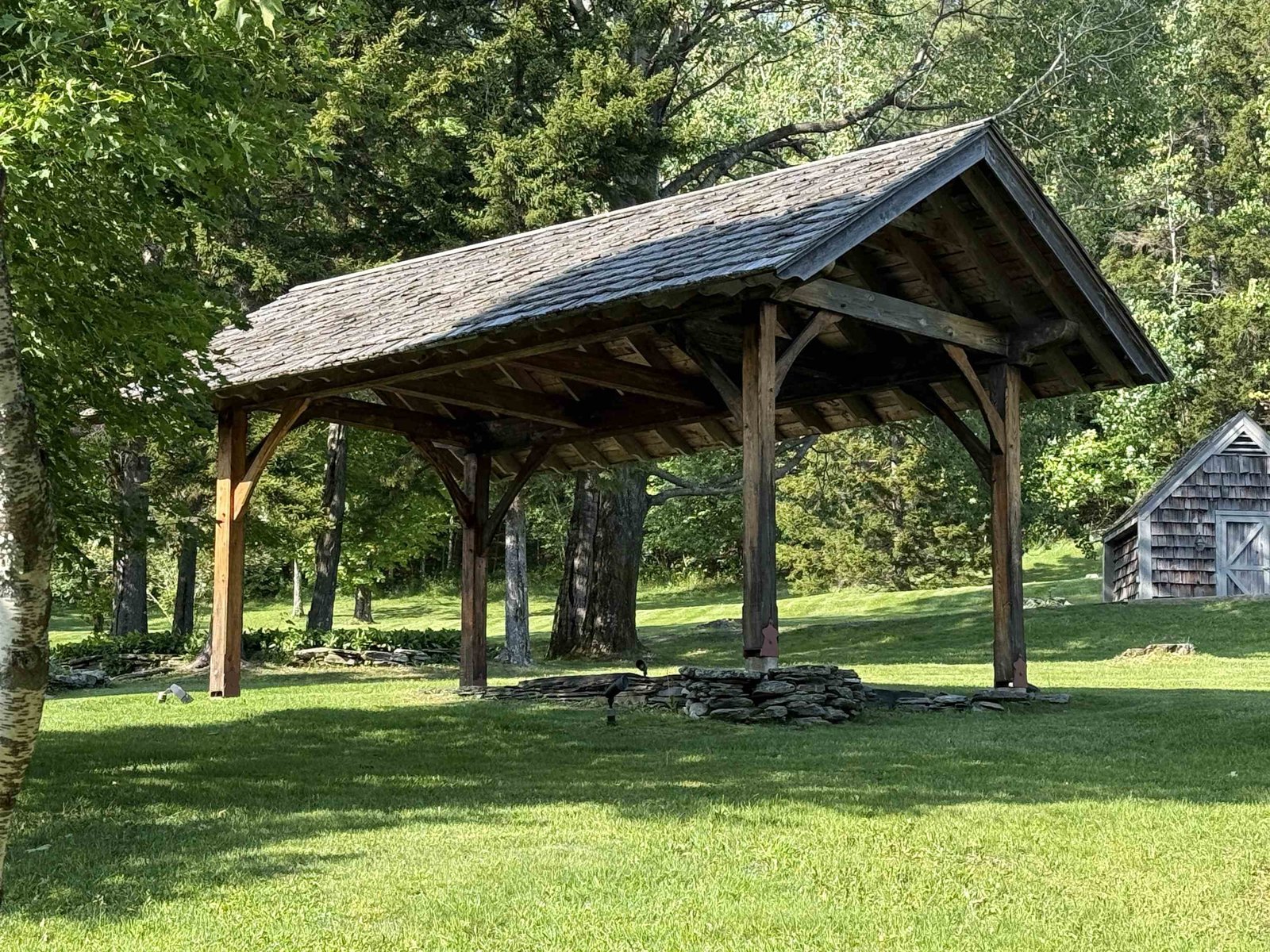 CANOPY TO COVER THE STAGECOACH