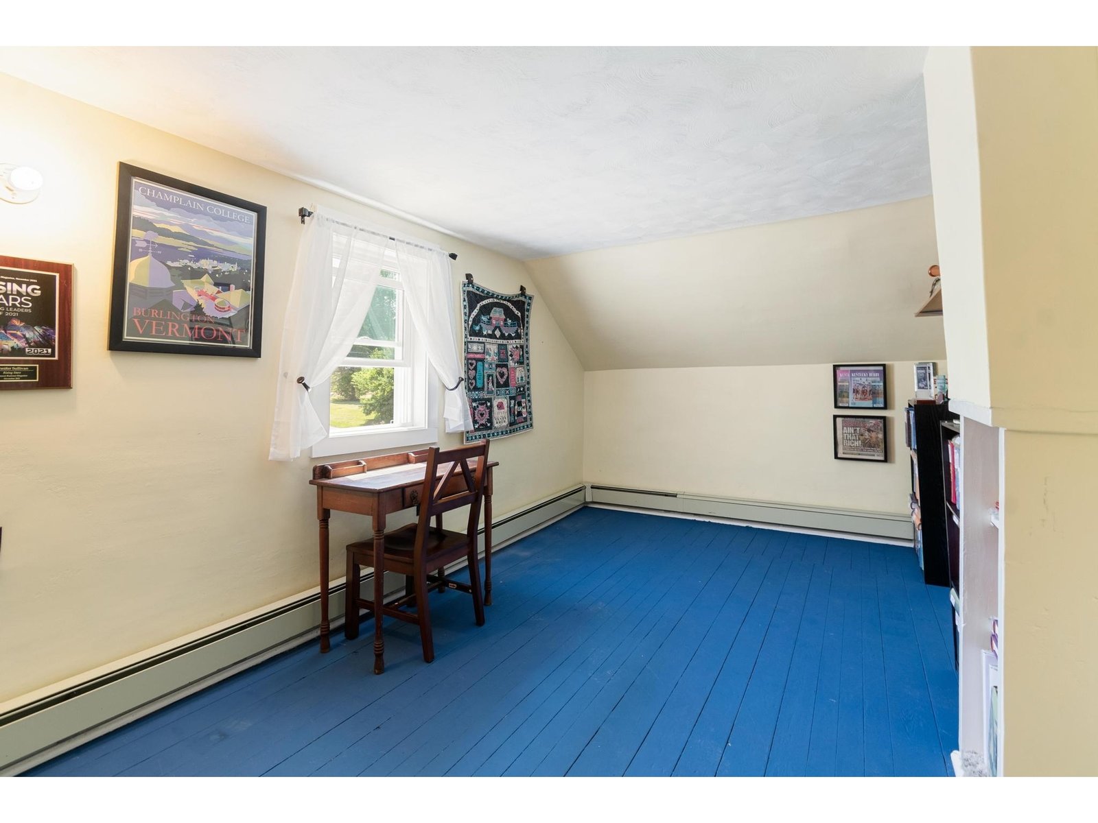 2nd Floor Bonus Room