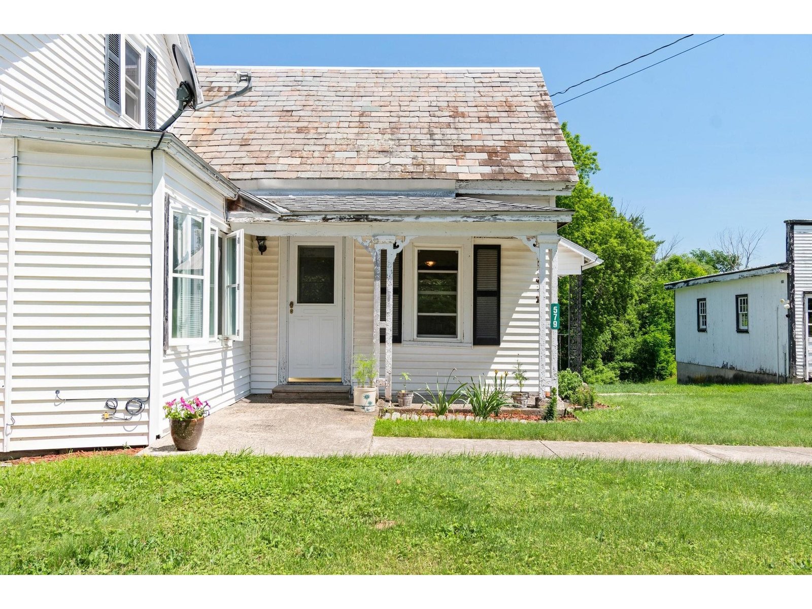 579 Crown Point Road