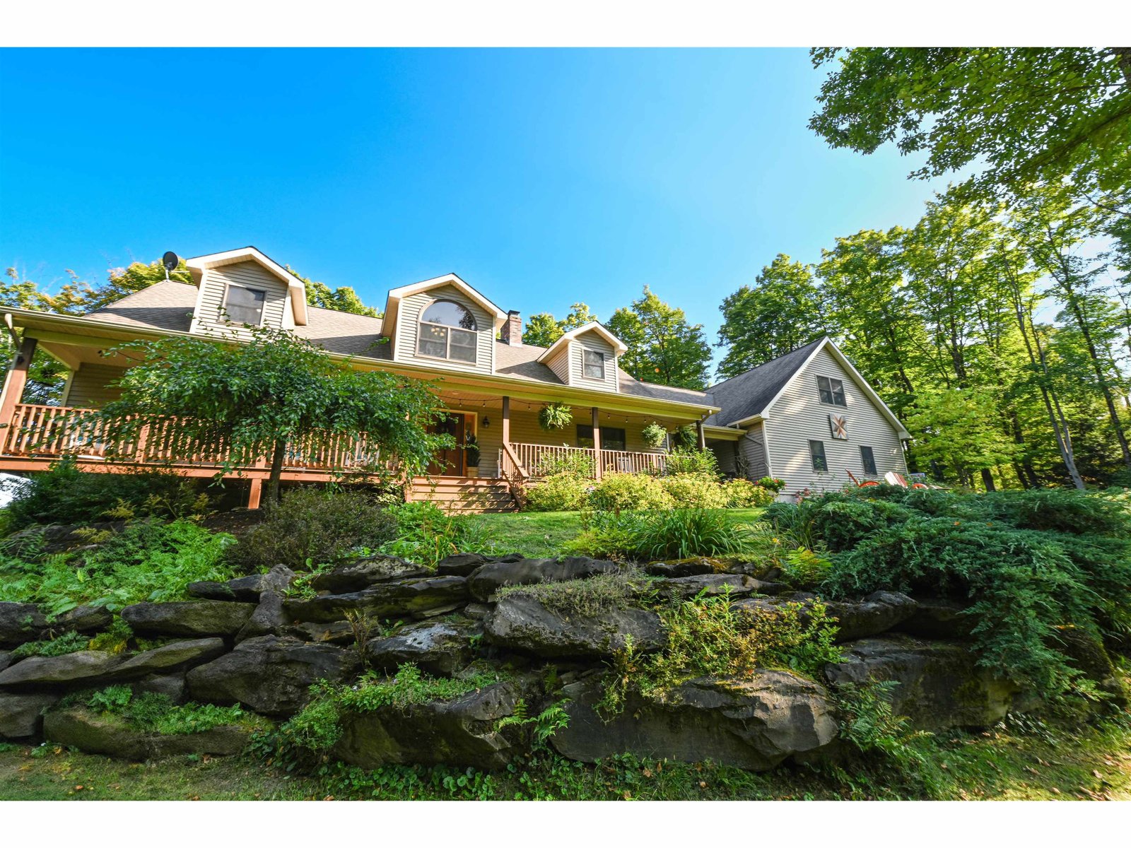579 Maple Ridge