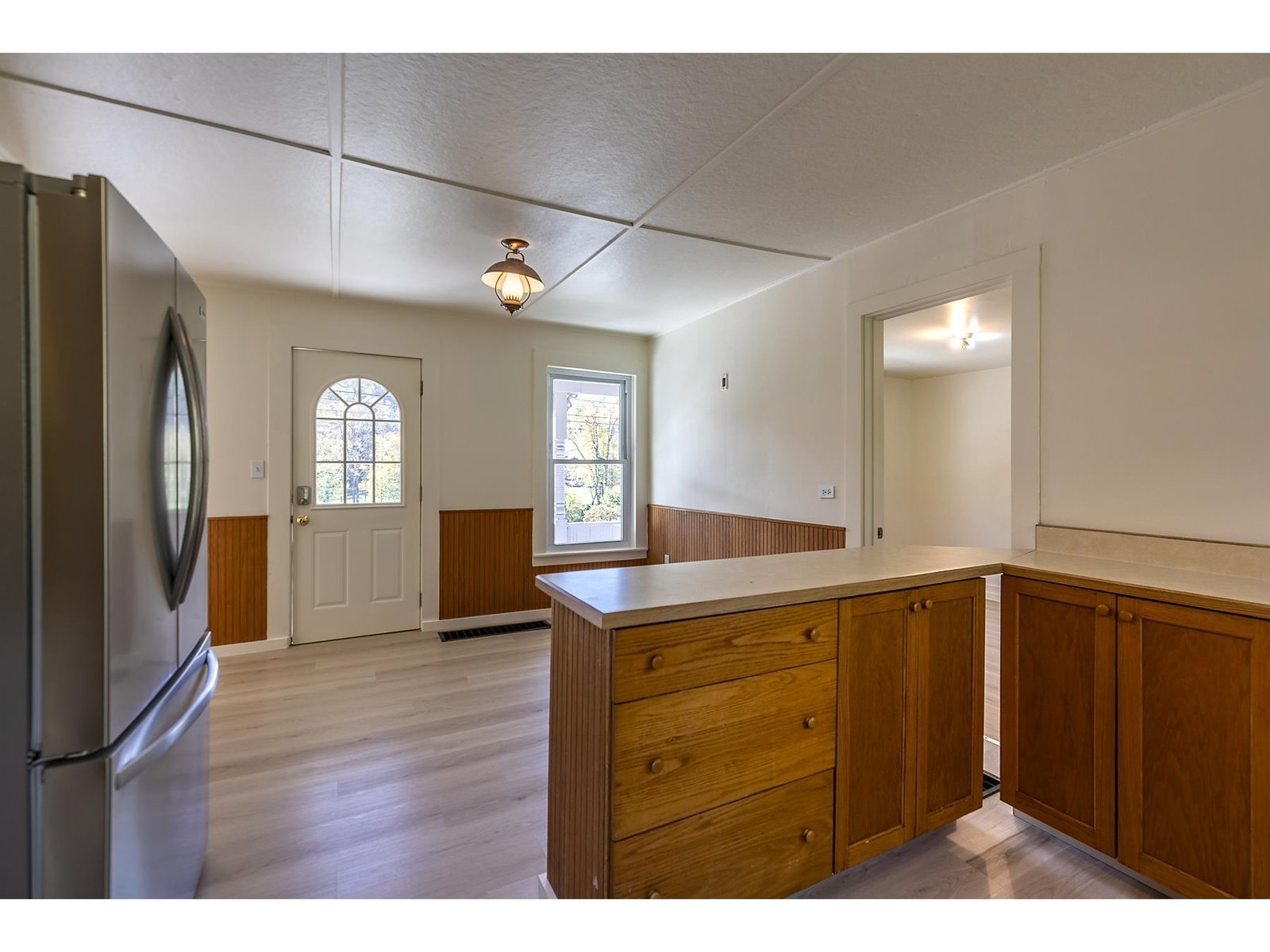 5798 West Woodstock Road