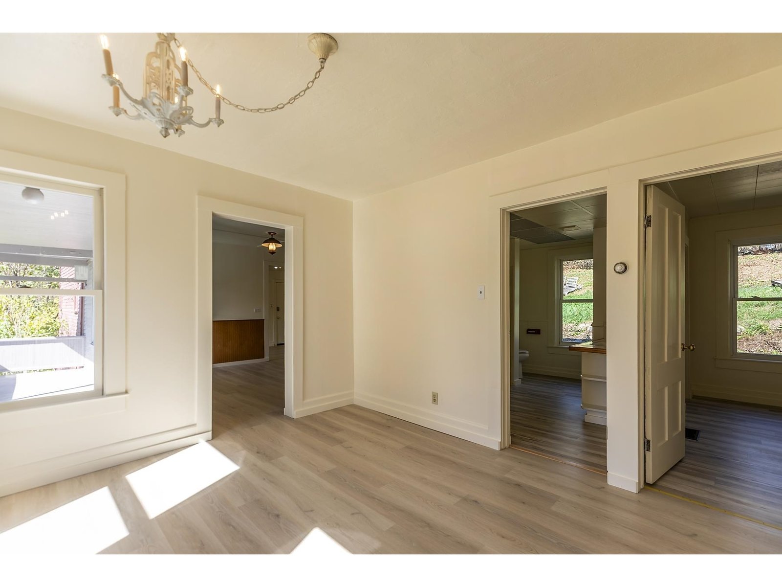 5798 West Woodstock Road
