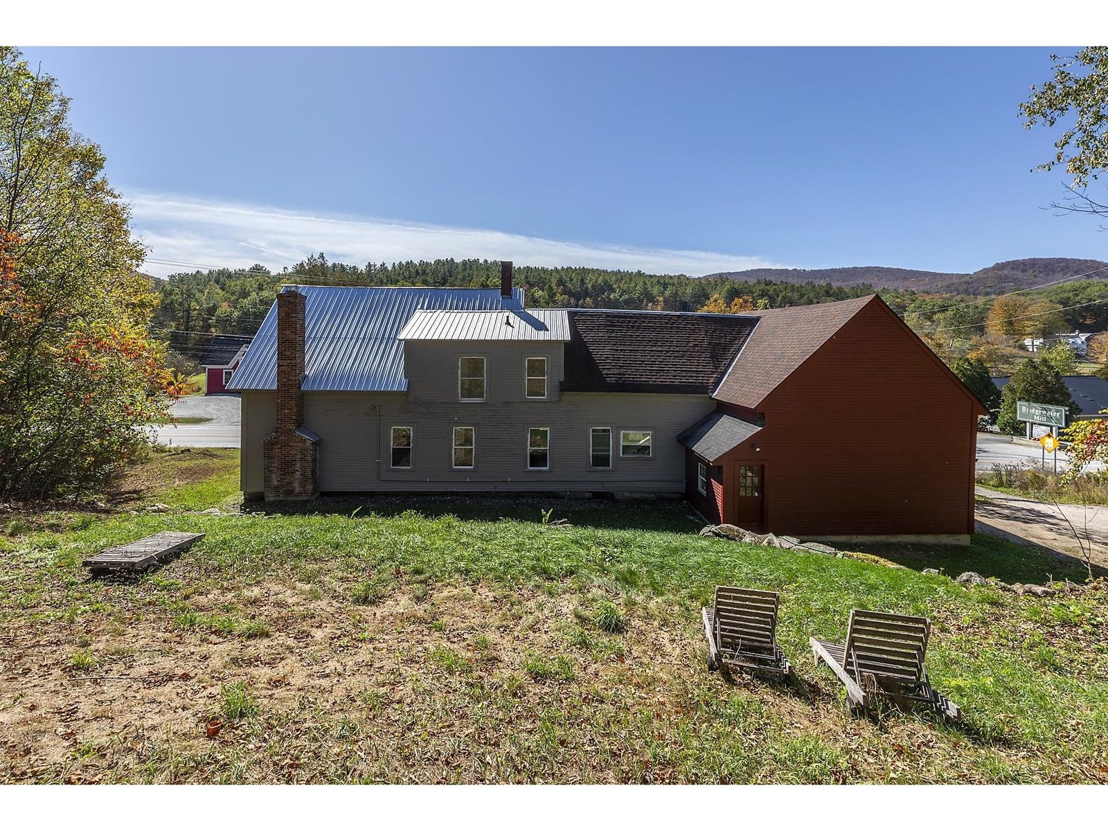 5798 West Woodstock Road