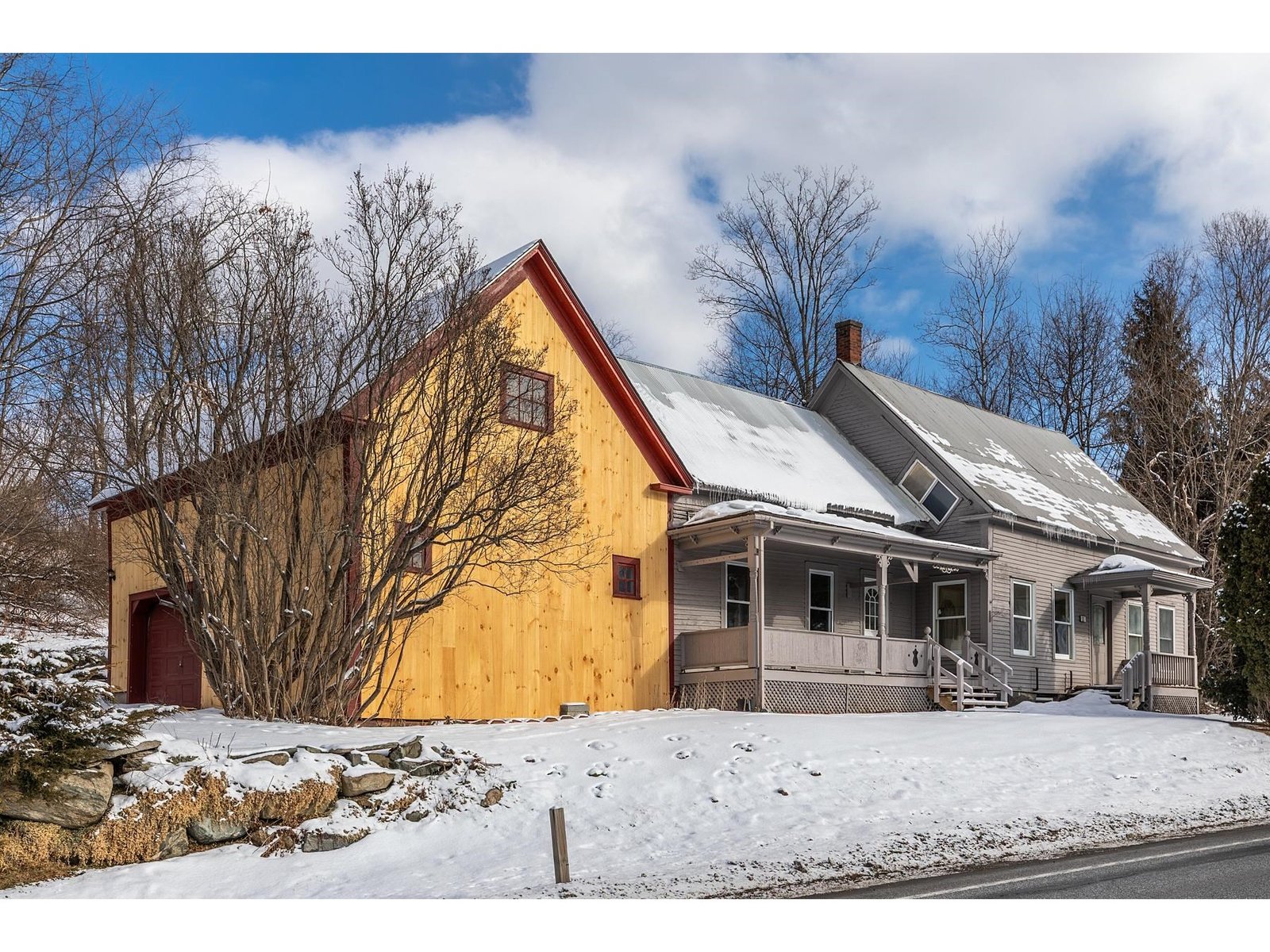 5798 West Woodstock Road