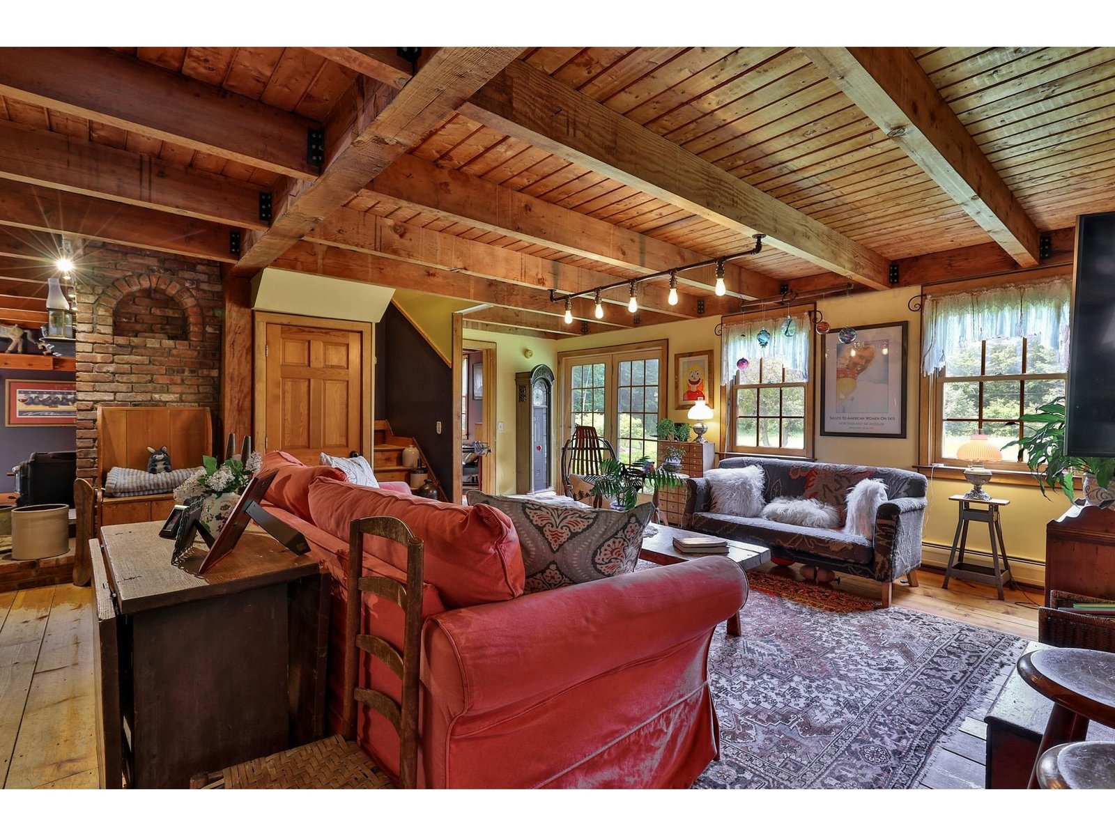 58 Lakeshore Drive