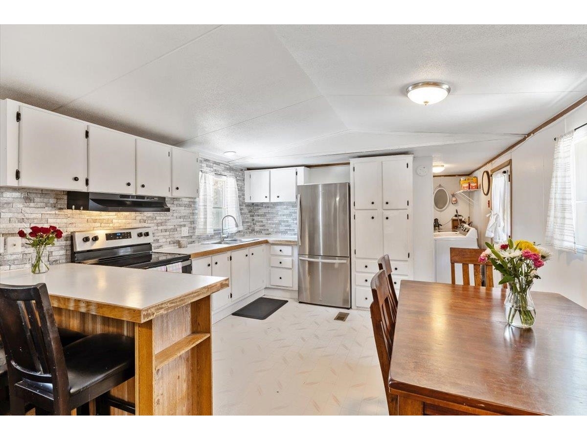 58 Rhodeside Acres