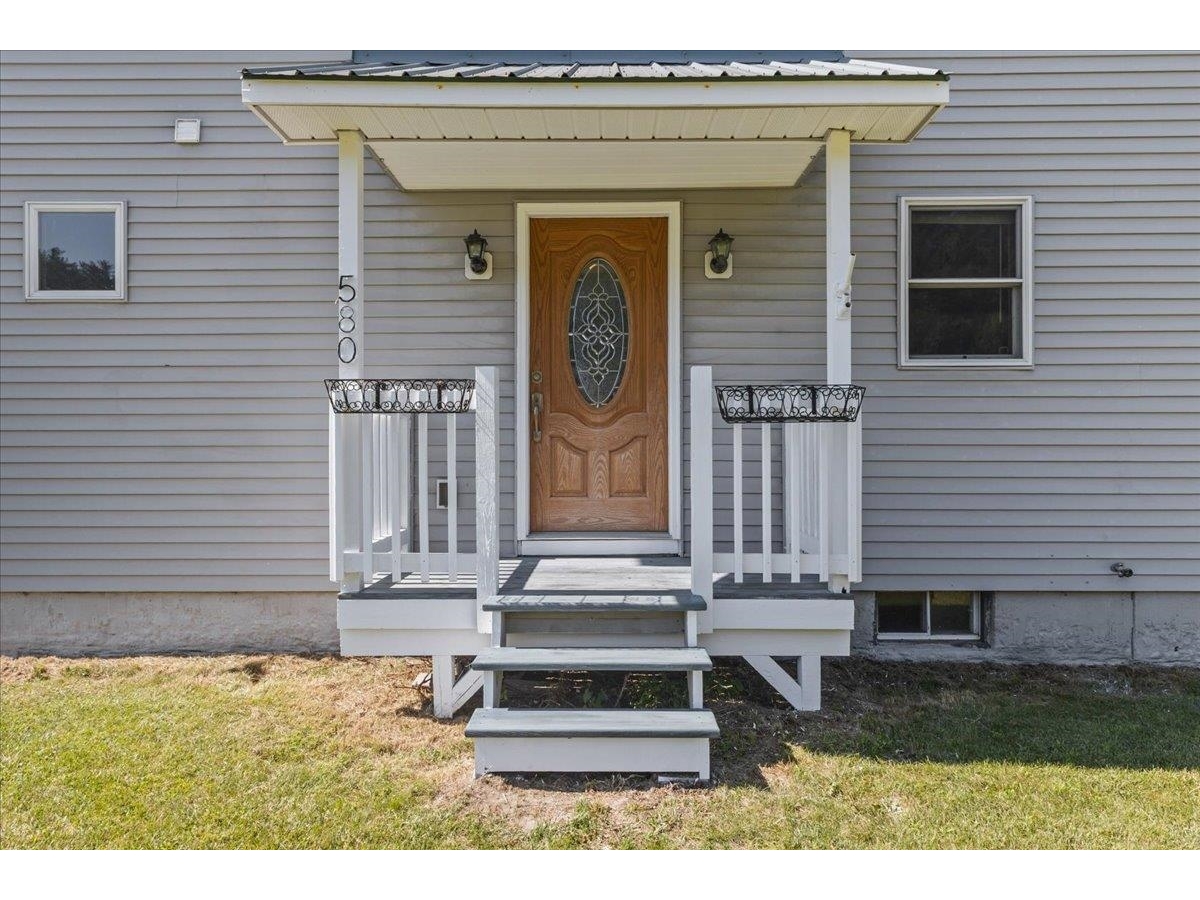 580 River Road