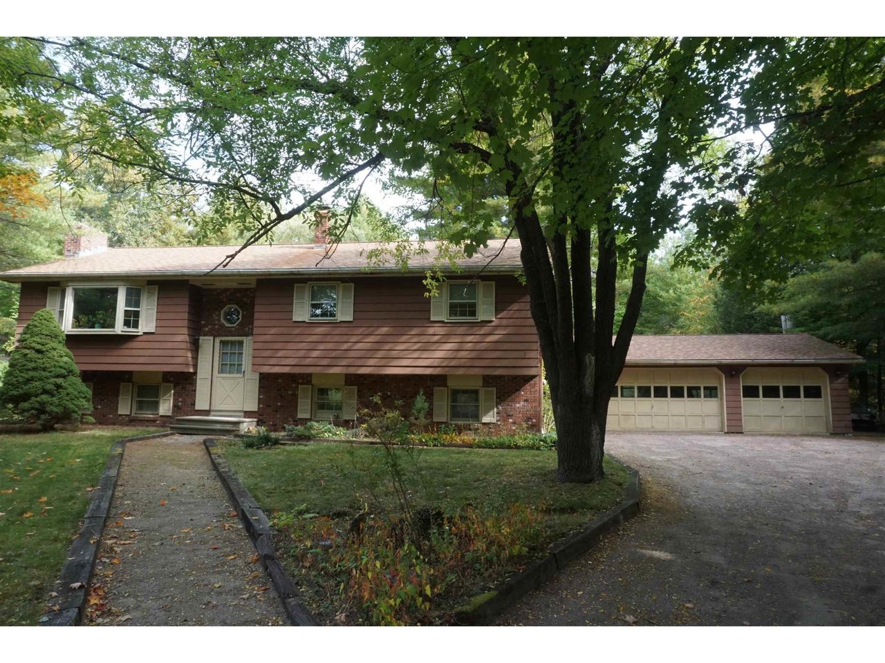 581 Shore Acres Drive