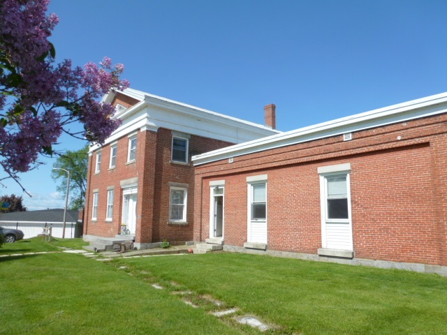 583 Lake Road