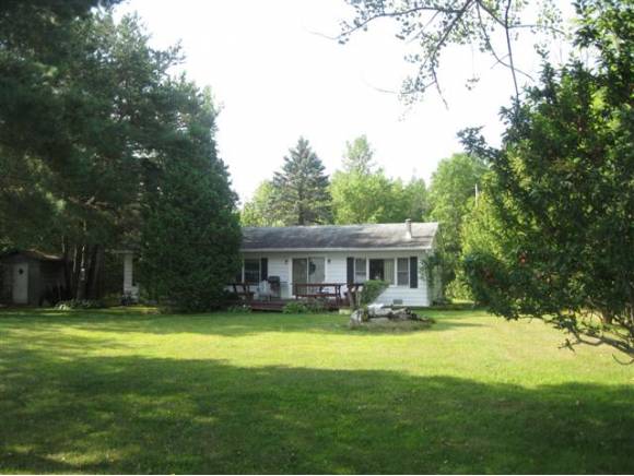 584 North Shore Rd