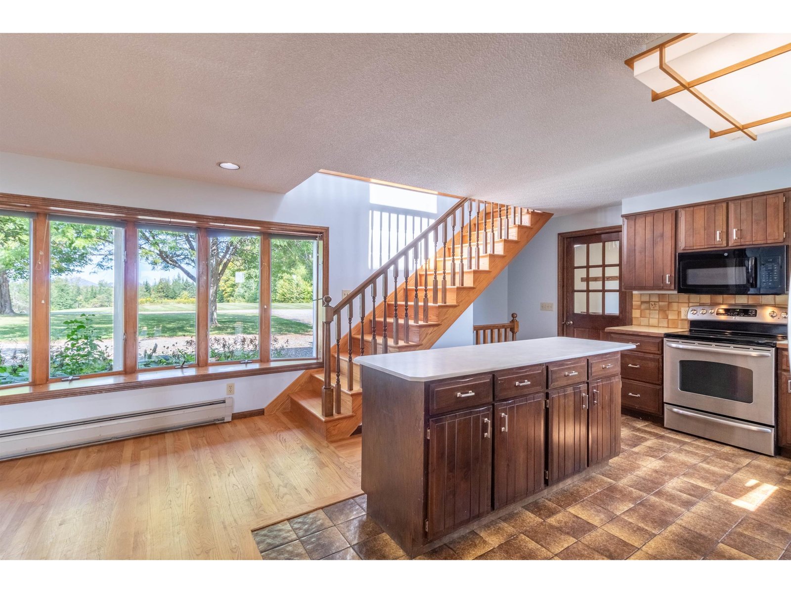 586 Old Coach Road