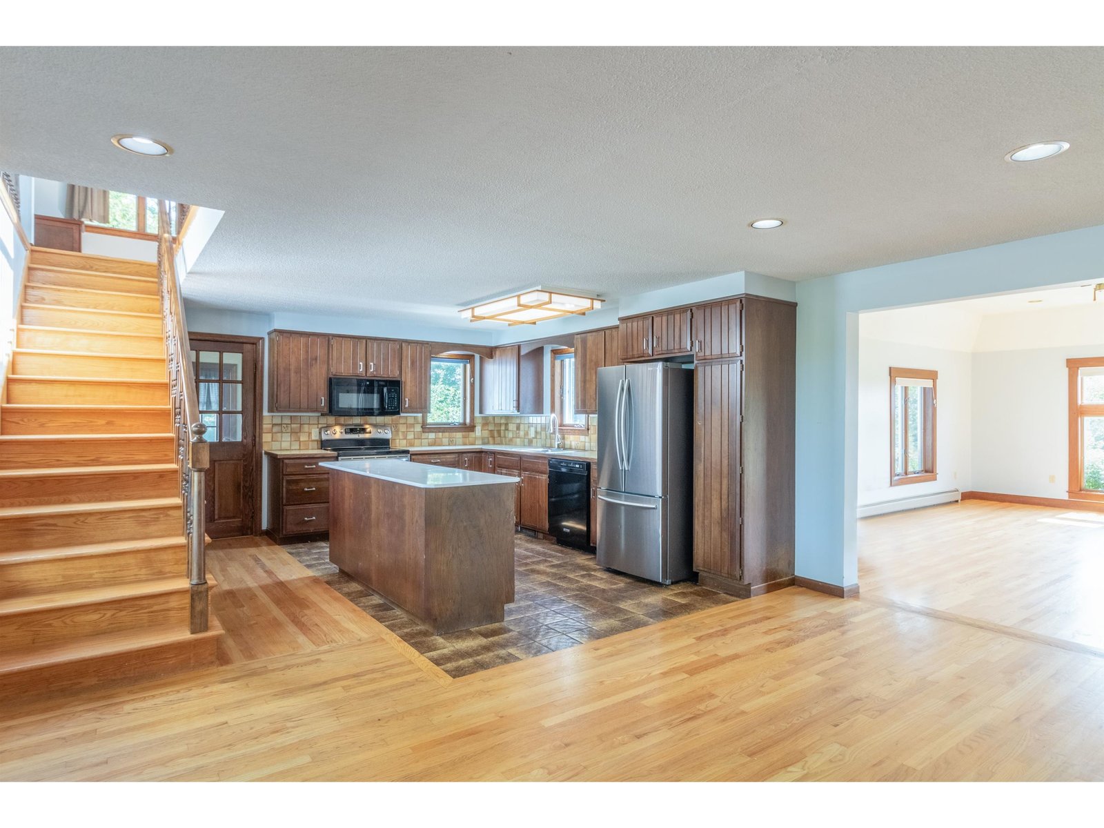 586 Old Coach Road