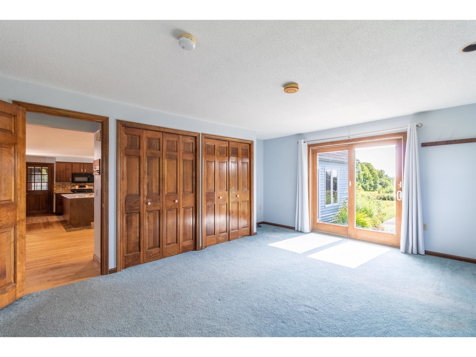 586 Old Coach Road