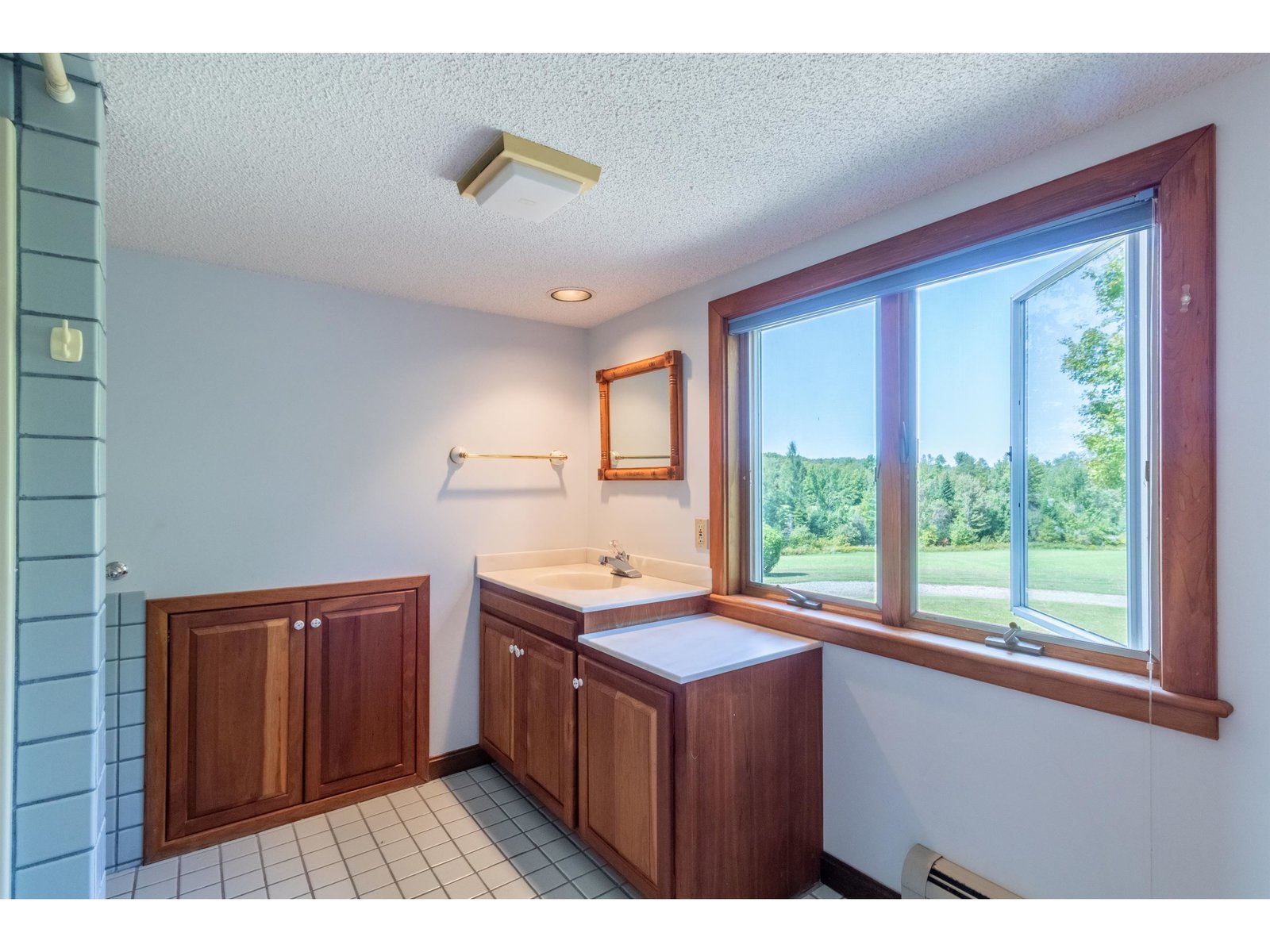 586 Old Coach Road