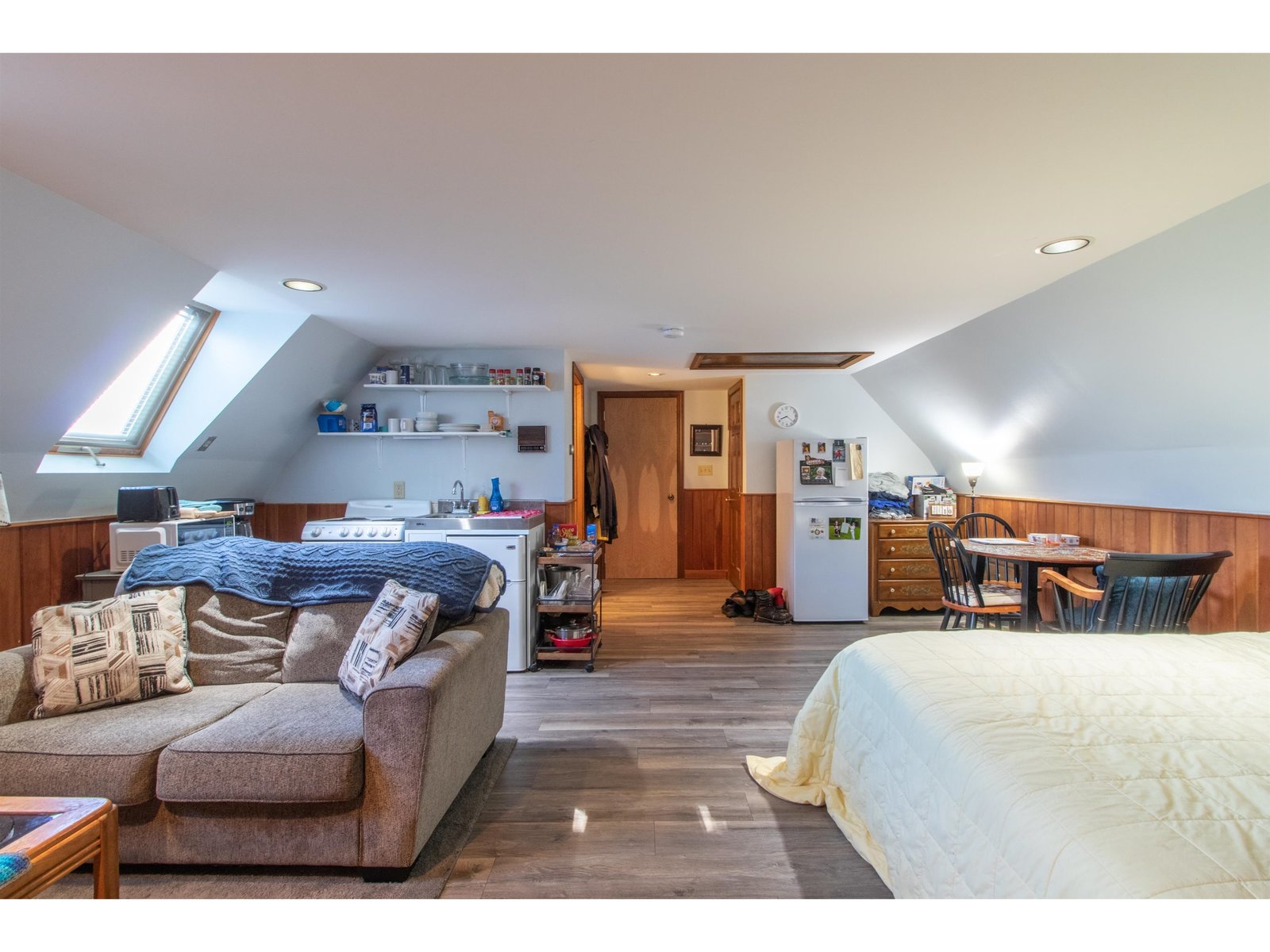 586 Old Coach Road