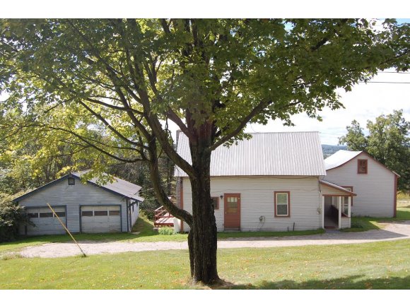 586 Pond Rd